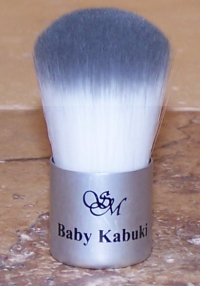 Baby kabuki brush to apply mineral cosmetics in Saratov