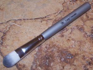 Large сoncealer brush to apply mineral cosmetics in Saratov